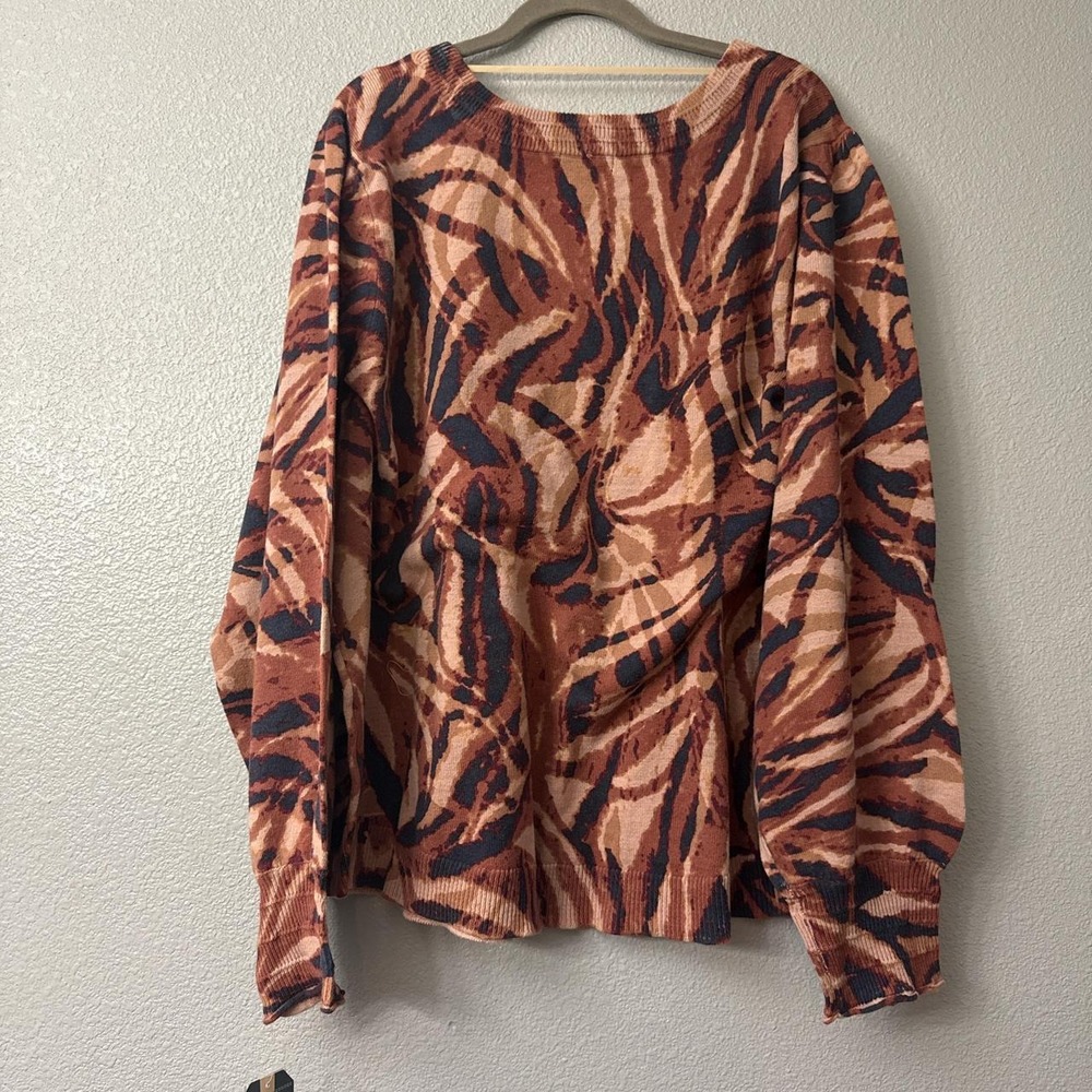 Democracy Long Puff Sleeve Round Neck Abstract Print Sweater - Picture 2 of 8